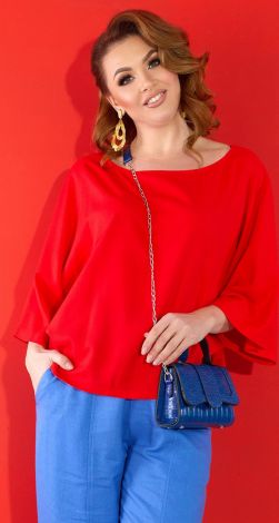 Linen blouse of free cut