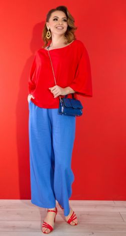 Linen blouse of free cut