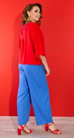 Linen blouse of free cut