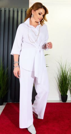 Костюми жіночі