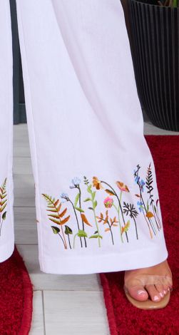 Linen trousers with embroidery