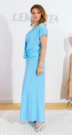 Блакитний костюм