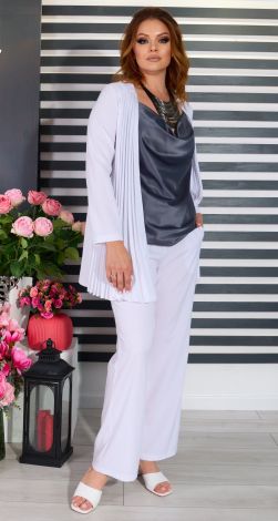 Костюми жіночі