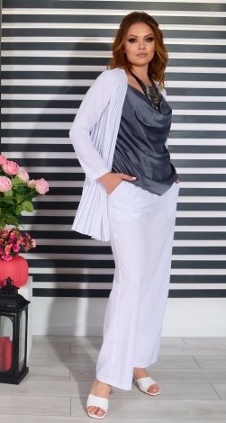 Костюми жіночі