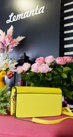 Модний жовтий клатч