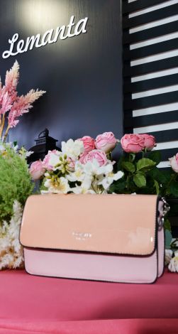 Модний клатч