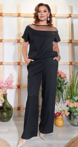 Костюмы женские