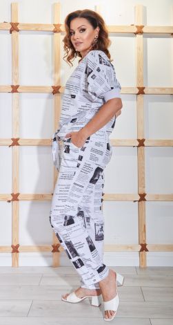 Стильный брючный костюм 