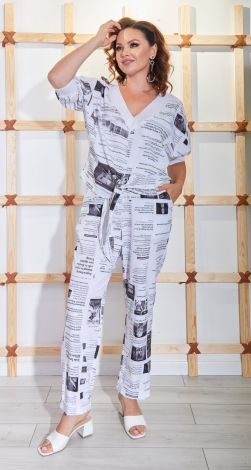 Стильный брючный костюм 