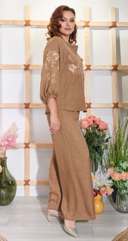 Лляний брючний костюм із вишивкою