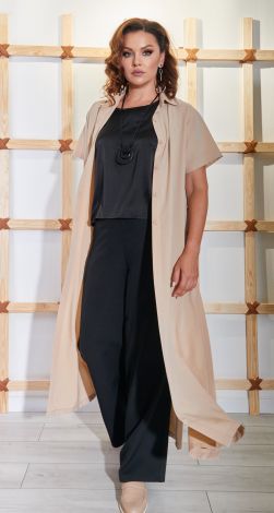 Костюмы женские