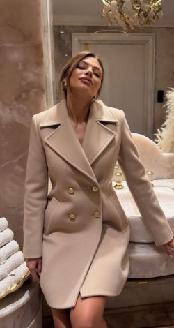 Приталене пальто