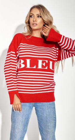 Модный свитер в полоску