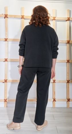 Костюмы женские