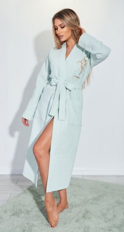 Хлопковый вафельный халат с вышивкой