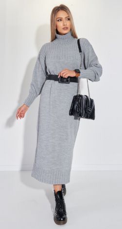 Длинное вязанное платье 