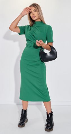 Зеленое платье джерси