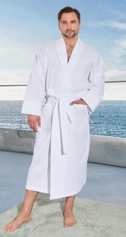 Мужской вафельный халат с вышивкой полезный подарок