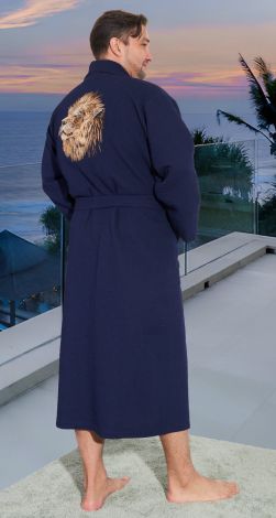 Мужской вафельный халат с вышивкой полезный подарок