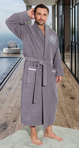 Мужской махровый халат с вышивкой полезный подарок