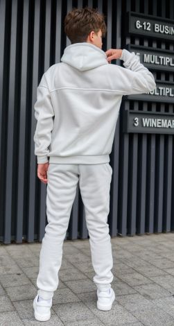 Мужские спортивные костюмы