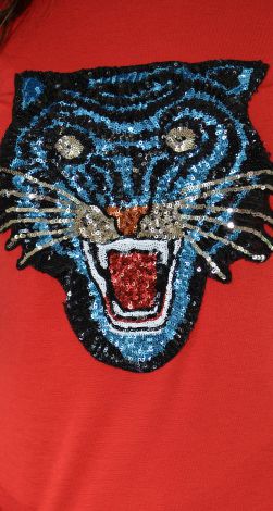 Костюмы женские