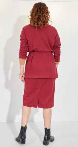 Костюмы женские