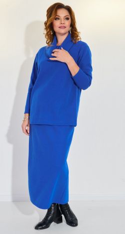 Костюмы женские