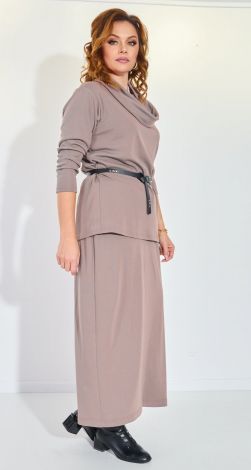 Костюмы женские