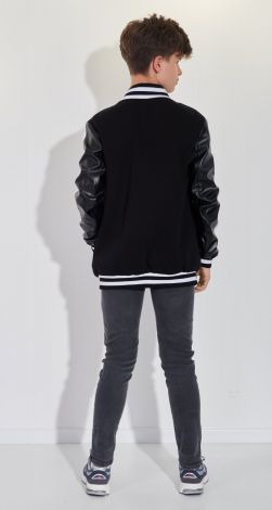 Модный бомбер