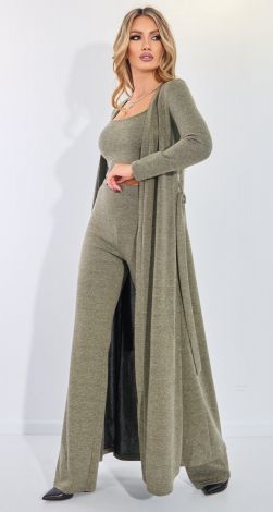 Костюмы женские