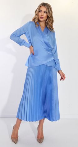 Костюм зі спідницею гофре із шовку