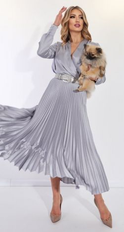 Костюм зі спідницею гофре із шовку