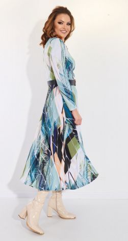 Костюми жіночі