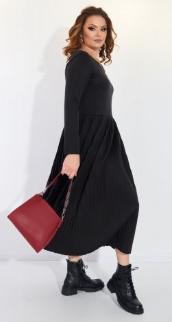 Костюмы женские