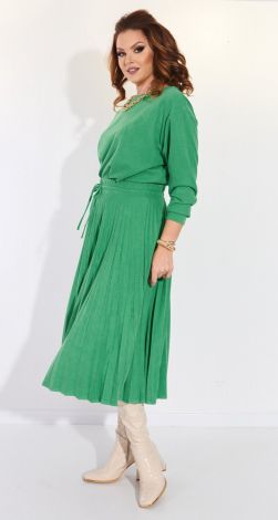 Костюмы женские