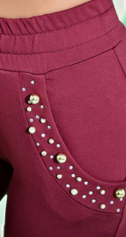 Костюмы женские