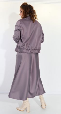 Костюмы женские