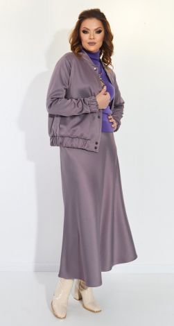 Костюмы женские