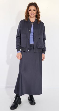 Костюмы женские