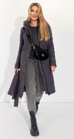 Стильное стеганное полупальто