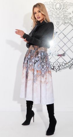 Чорна шовкова блуза