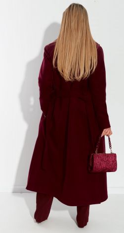 Жіночий верхній одяг