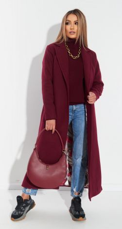 Cashmere coat with slits