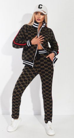 Вязаный брючный костюм