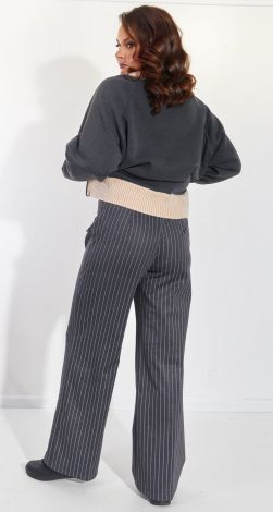 Костюмы женские