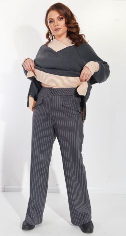 Костюмы женские