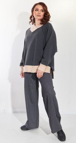 Костюмы женские