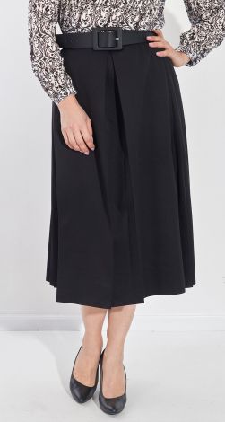 Чорна спідниця з цікавим кроєм