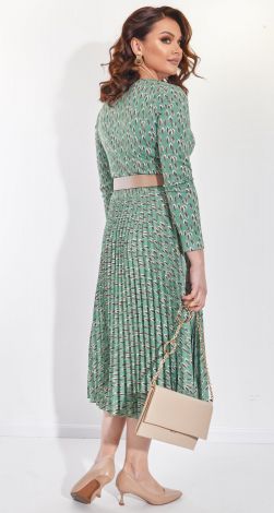 Платья больших размеров